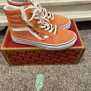New in Box 4.5 Youth Vans High-Top Sneakers in Orange and White